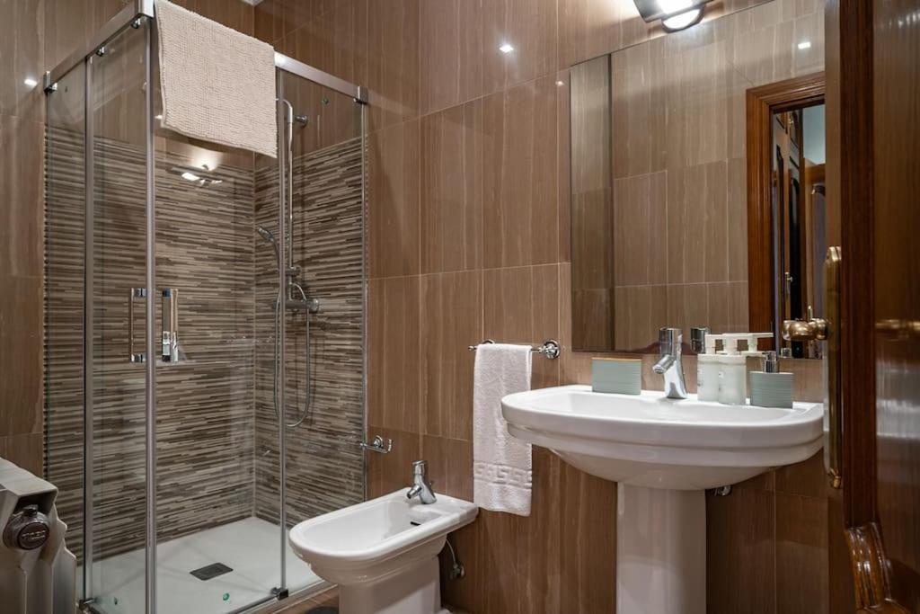 Apartamento La Joya Gijon Exterior photo