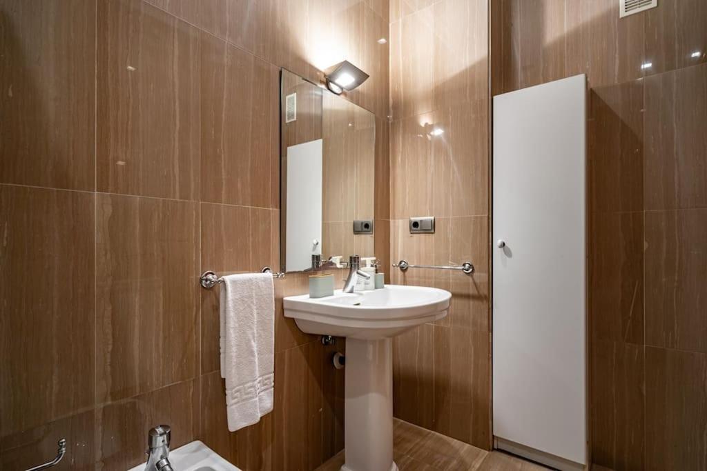 Apartamento La Joya Gijon Exterior photo
